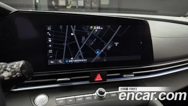 Hyundai The New Avante Hybrid 2021 — ფოტო 24/32