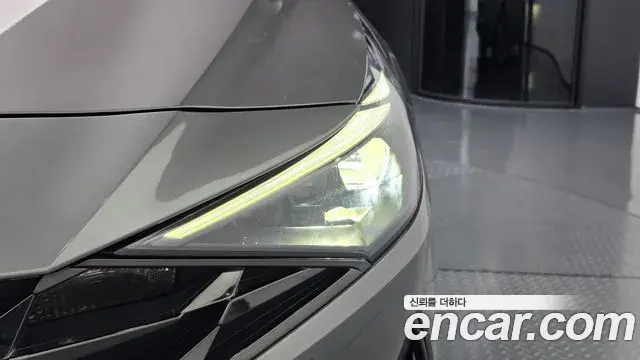 Hyundai The New Avante Hybrid 2021 — ფოტო 14/32