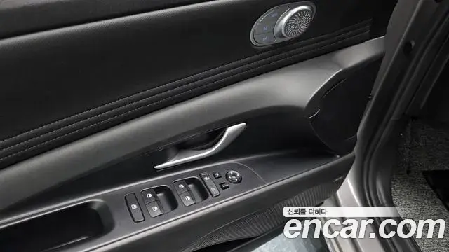 Hyundai The New Avante Hybrid 2021 — ფოტო 15/32