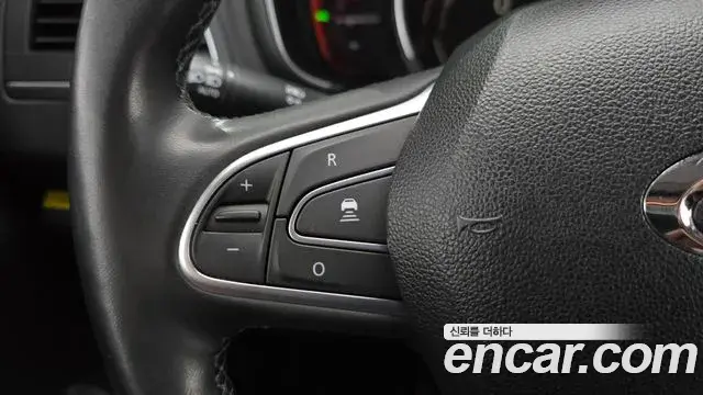 Renault Samsung QM6 2022 — ფოტო 11/20