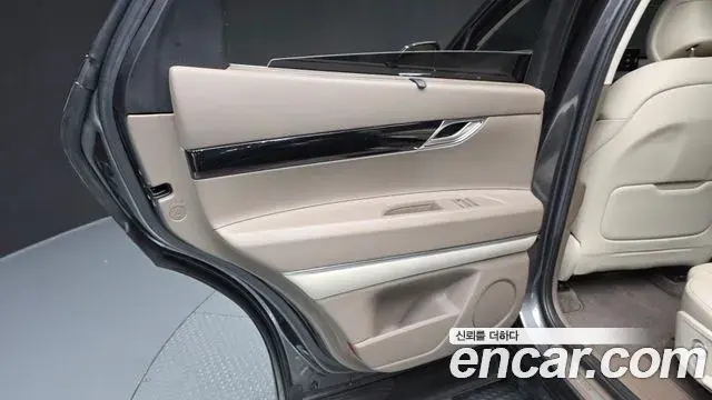 Genesis GV80 2022 — ფოტო 14/40