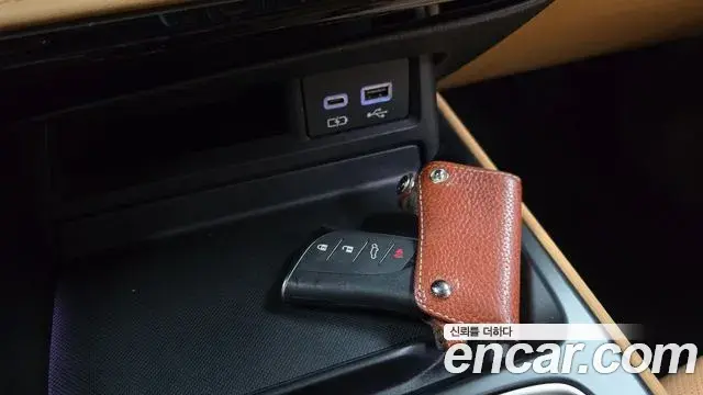 Lexus NX350h 2023 — Photo 16/31