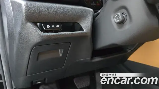 Lexus NX350h 2023 — Photo 2/31