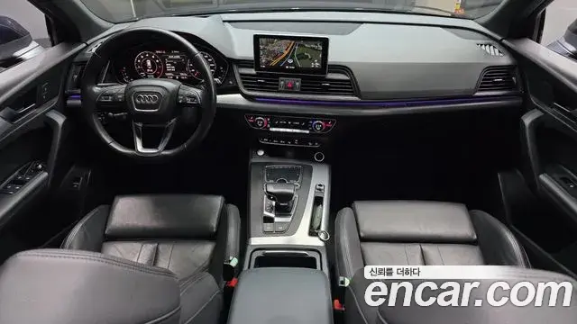 Audi Q5 2020 — ფოტო 13/31