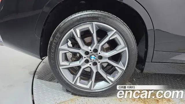BMW X1 2022 — Şəkil 21/34