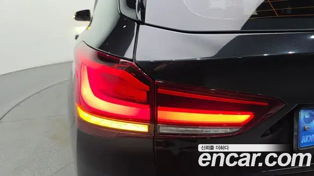 BMW X1 2022 — Şəkil 24/34
