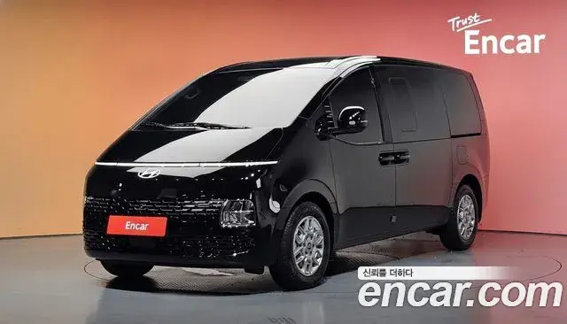Hyundai Staria 2025 — Şəkil 27/34