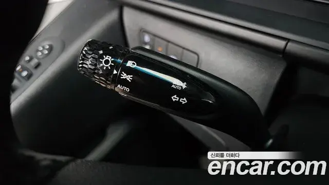 Hyundai Staria 2025 — Şəkil 12/34