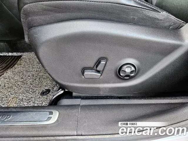 Jeep Cherokee 2020 — Photo 8/20