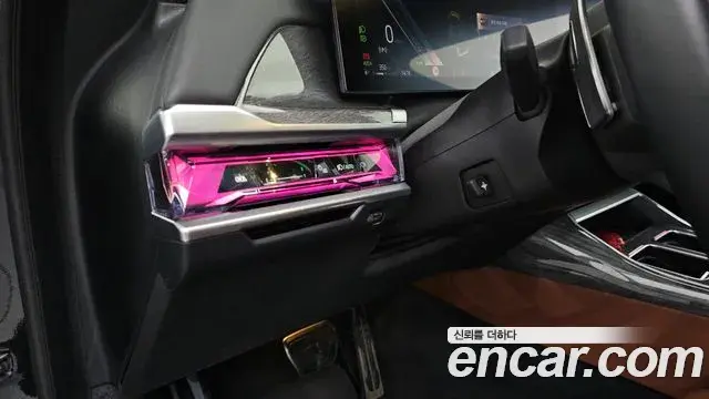 BMW 7 Series 2024 — ფოტო 19/20