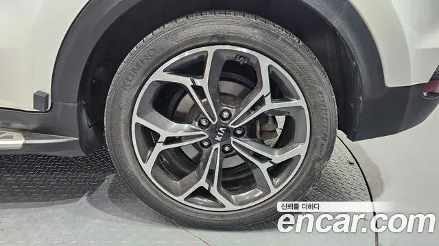 Kia Sportage The Bold 2019 — Фото 5/20