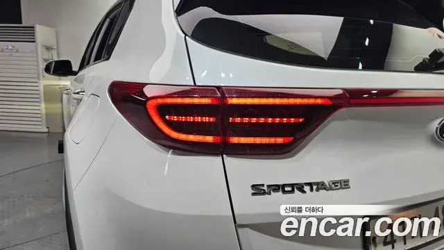 Kia Sportage The Bold 2019 — Photo 30/30