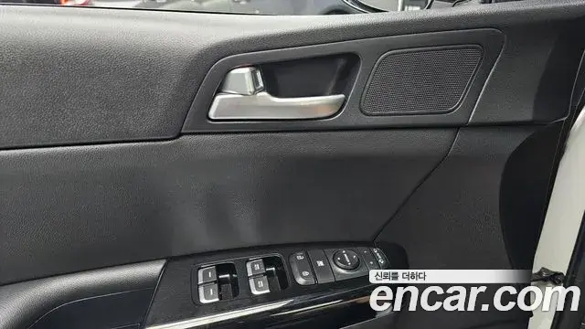 Kia Sportage The Bold 2019 — Photo 5/30