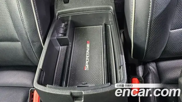 Kia Sportage The Bold 2019 — Photo 18/30