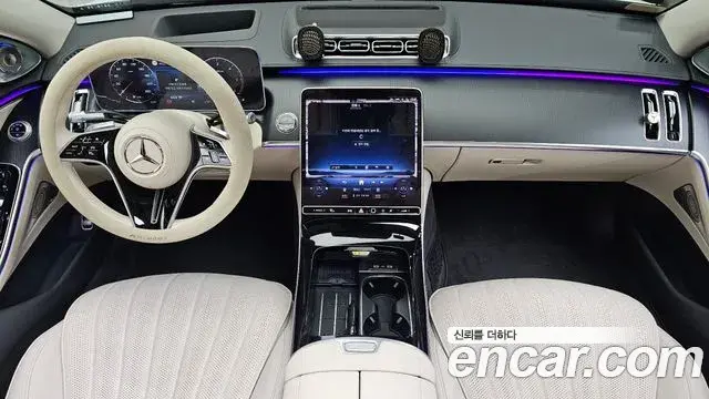 Mercedes-Benz S-Class 2025 — Photo 32/38