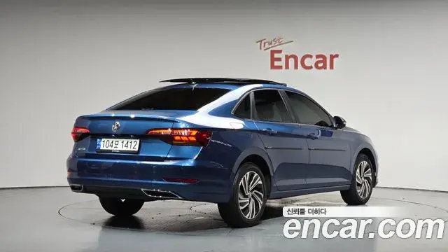 Volkswagen Jetta 2021 — Фото 2/20