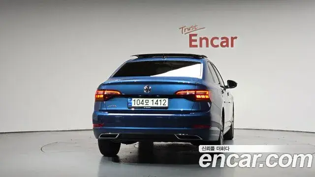 Volkswagen Jetta 2021 — Фото 4/20