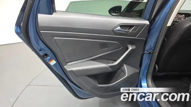 Volkswagen Jetta 2021 — Şəkil 26/33