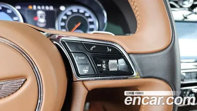 Bentley Bentayga 2019 — Şəkil 29/38