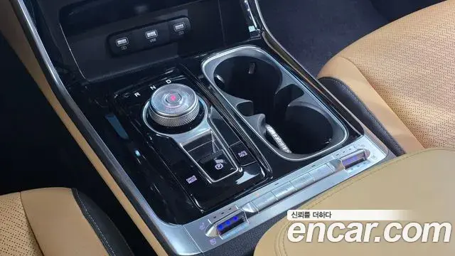 Kia Carnival 2022 — Photo 9/20