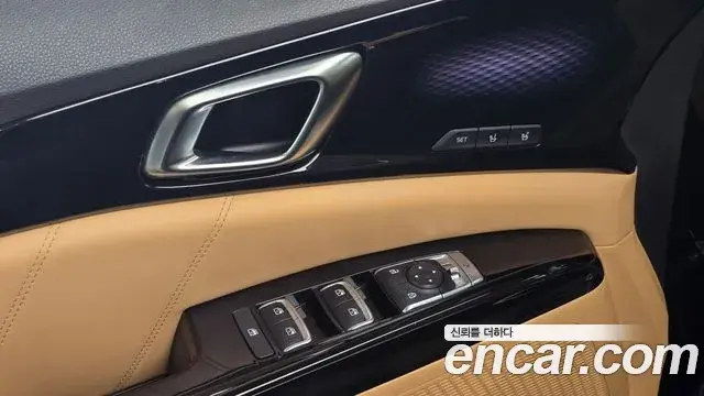 Kia Carnival 2022 — Photo 18/20