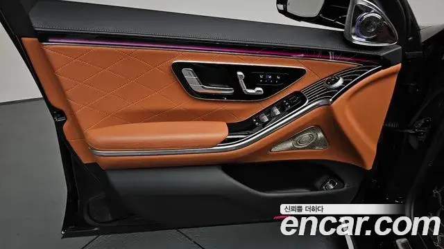 Mercedes-Benz S-Class 2024 — ფოტო 22/40