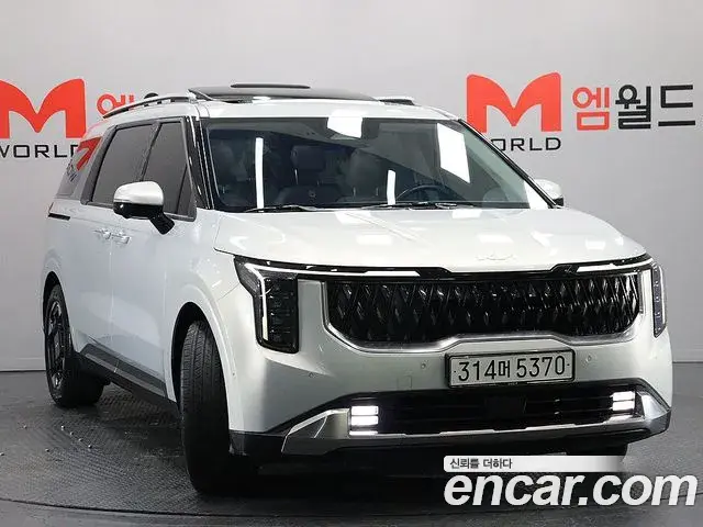 Kia Carnival 2024 — Photo 12/20