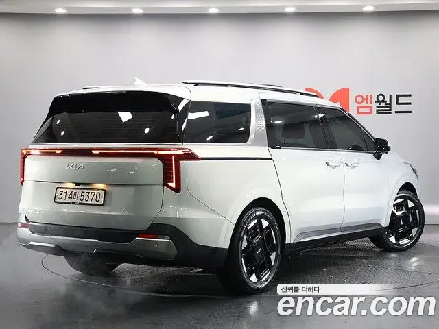 Kia Carnival 2024 — Photo 11/20