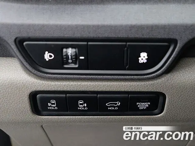 Kia Carnival 2024 — Photo 6/20