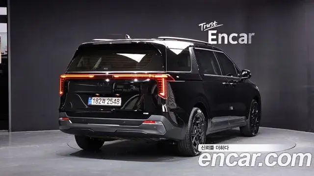 Kia Carnival 2025 — Фото 2/20
