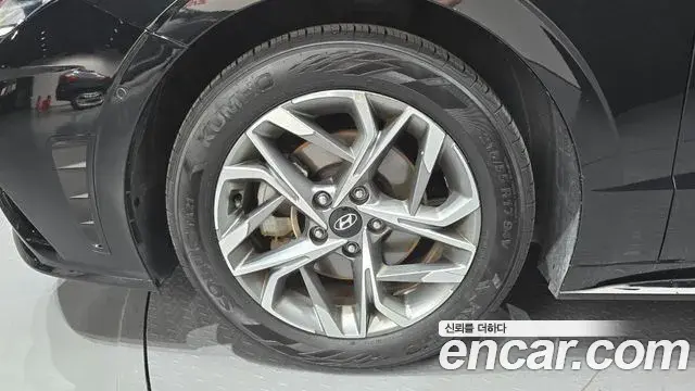Hyundai Sonata 2022 — Фото 4/20