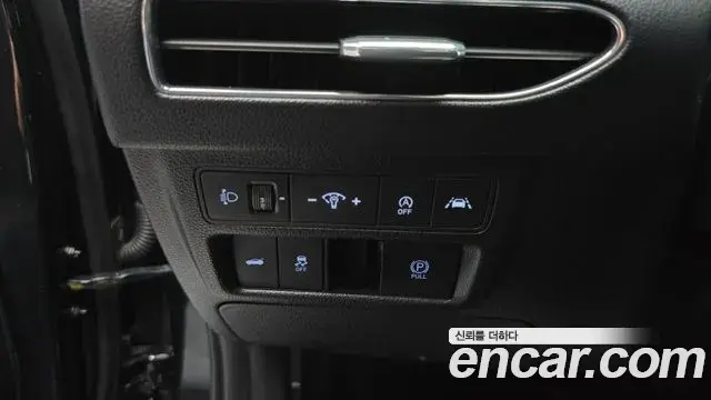 Hyundai Sonata Hybrid 2022 — ფოტო 25/26