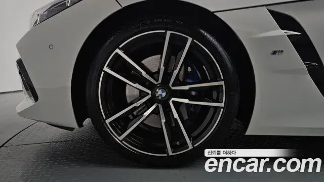BMW Z4 2025 — Фото 5/20