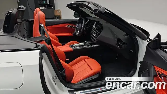 BMW Z4 2025 — Photo 28/35