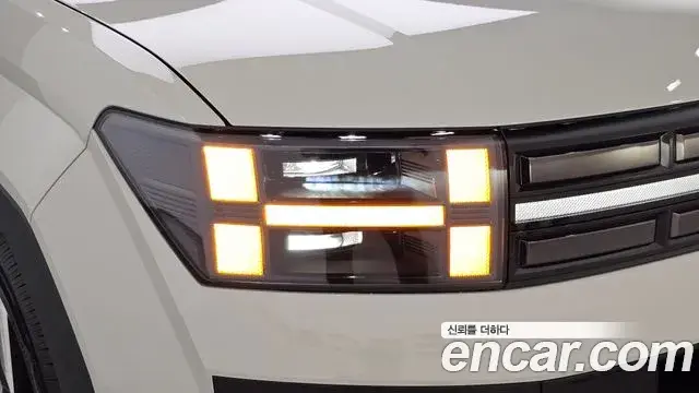 Hyundai Santa Fe 2025 — Photo 5/31