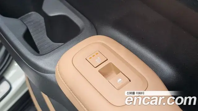 Hyundai Santa Fe 2025 — Photo 11/31