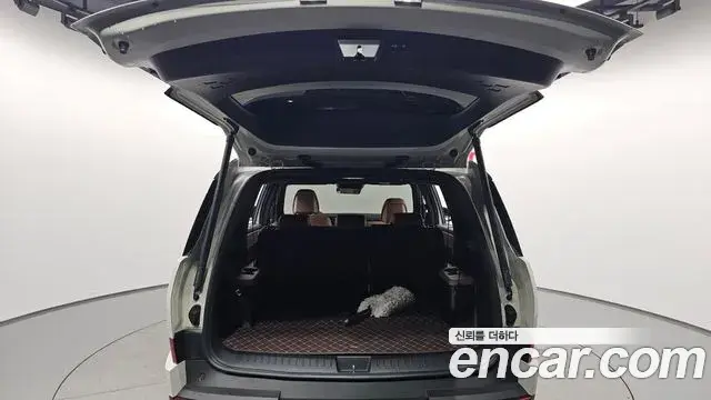 Hyundai Santa Fe 2025 — Photo 10/31