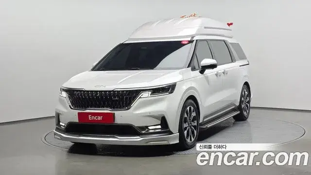 Kia Carnival 2022 — Фото 1/20