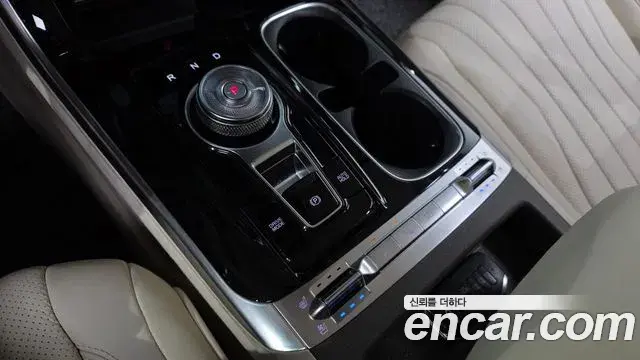 Kia Carnival 2022 — Фото 9/20