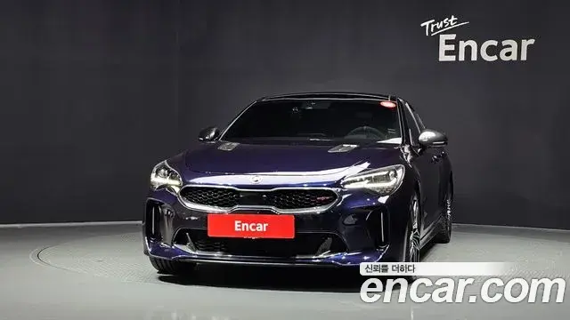 Kia Stinger 2018 — Фото 3/20