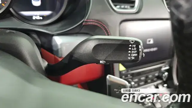 Porsche 718 Boxster 2019 — Şəkil 12/30