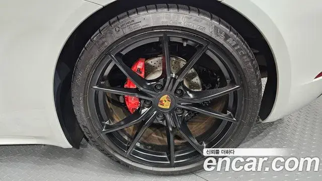 Porsche 718 Boxster 2019 — Şəkil 8/30