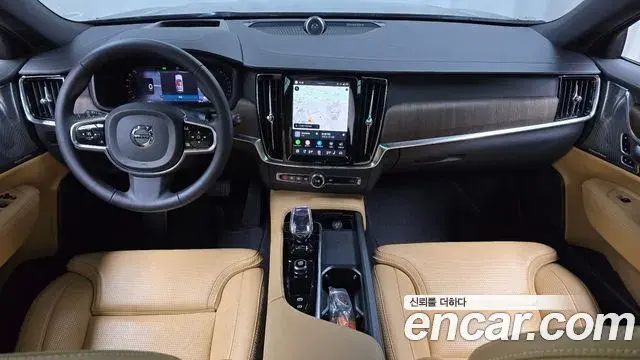 Volvo V90 Cross Country 2023 — Фото 7/20