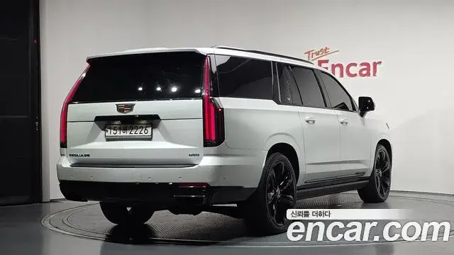 Cadillac Escalade 2025 — Photo 3/37