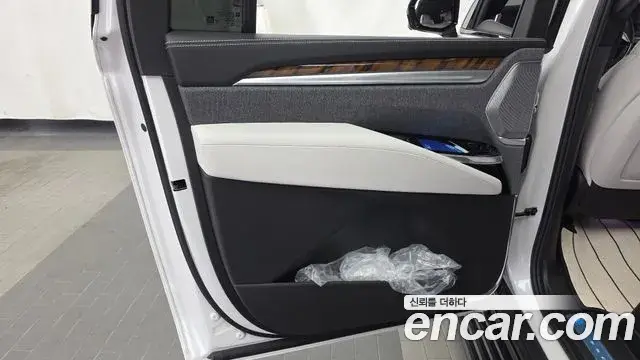 Cadillac Escalade 2025 — Photo 37/37