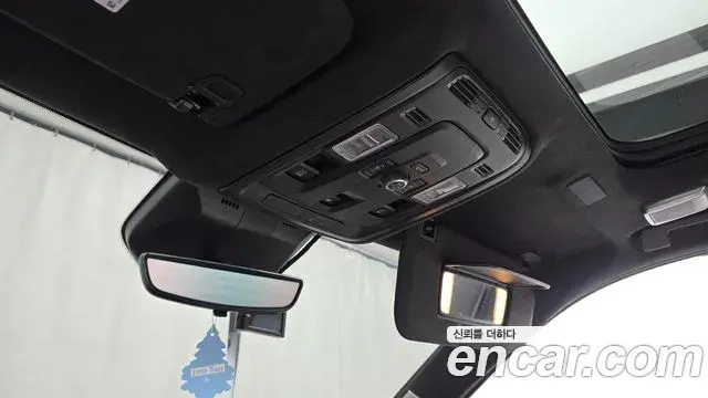 Cadillac Escalade 2025 — Photo 19/37