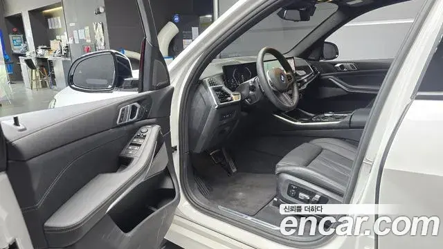BMW X5 2025 — Photo 27/30