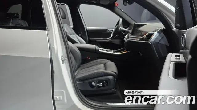 BMW X5 2025 — Photo 18/30