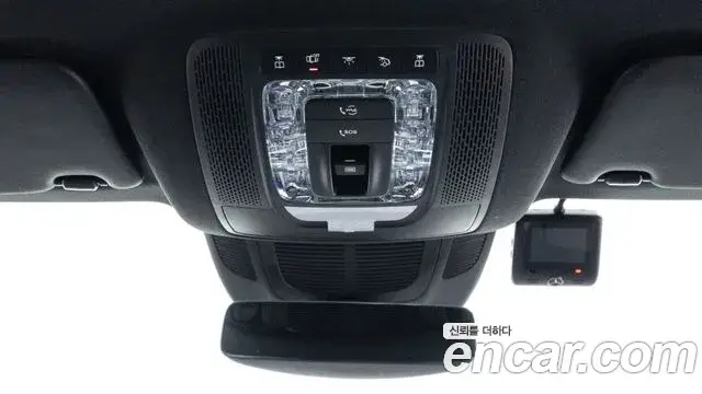 Mercedes-Benz GLE-Class 2025 — ფოტო 6/19