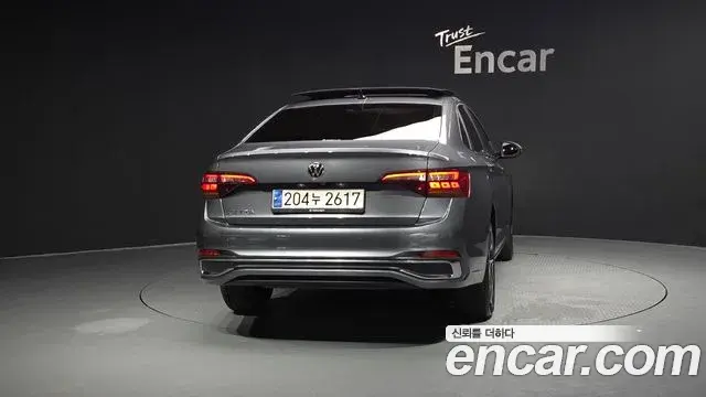 Volkswagen Jetta 2024 — ფოტო 26/36